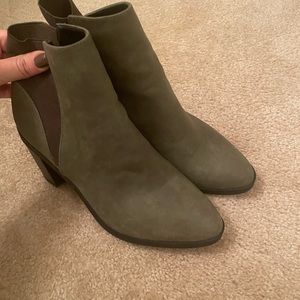 Call it Spring chunky heel BOOTS